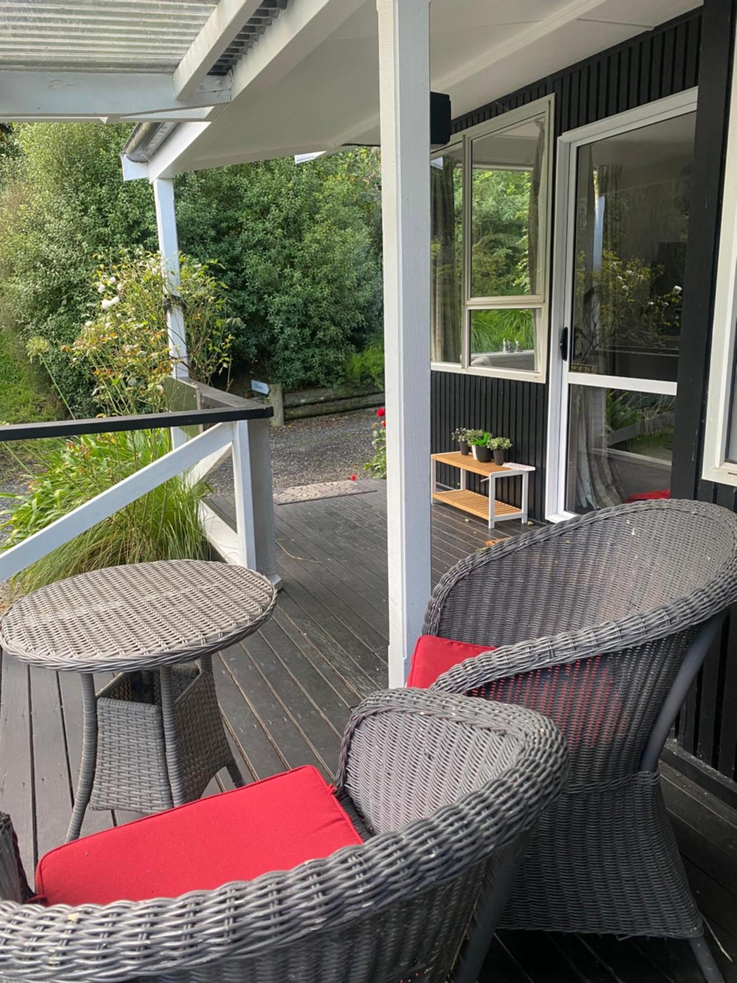 Hideaway - A Couples Retreat Villa Akaroa Exterior photo
